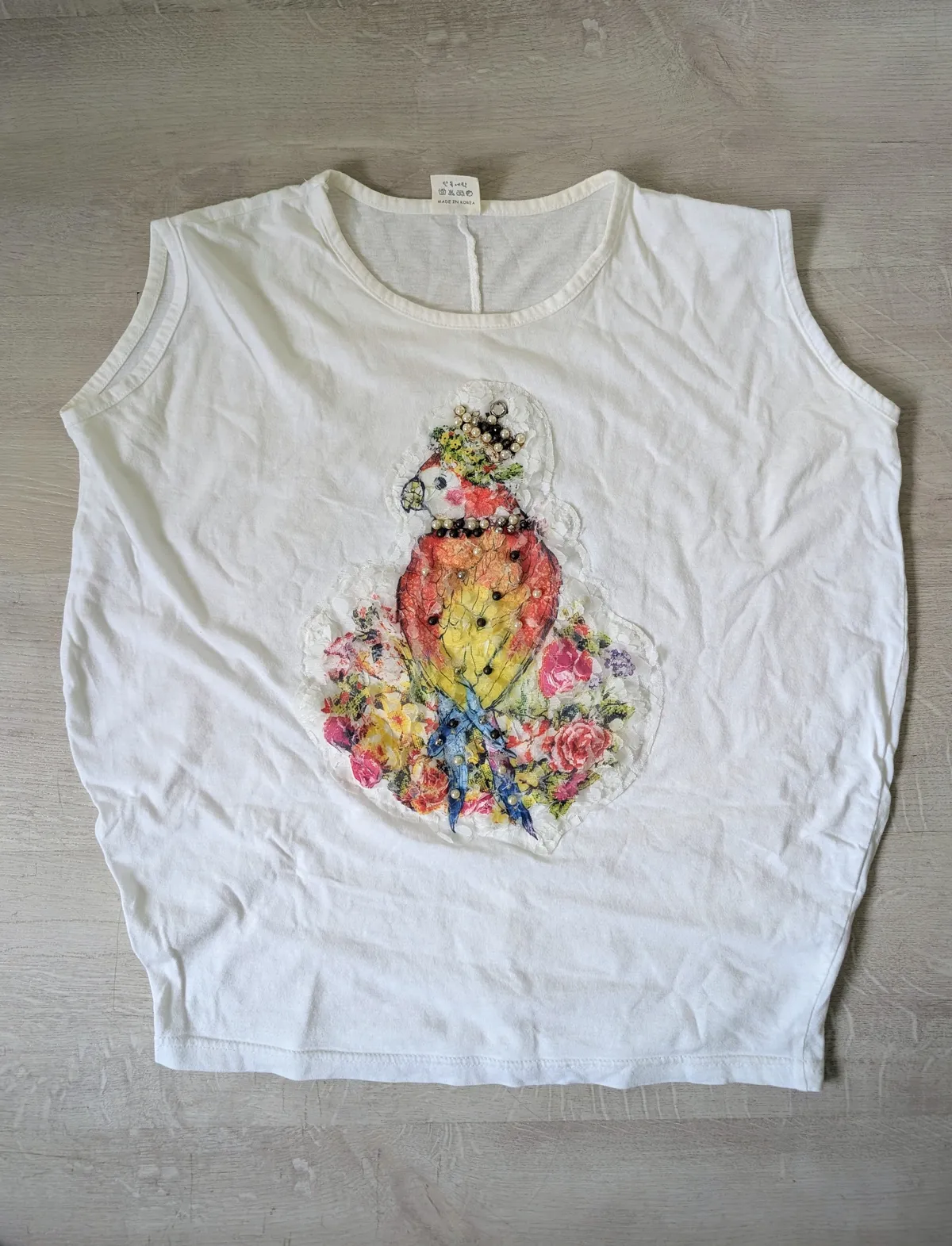 Sleeveless with Parrot detail and beads - Photo 3