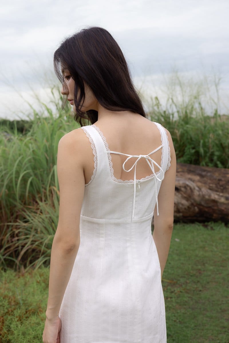 Lovet Padded Textured Lace Trim Midaxi Dress - Photo 3