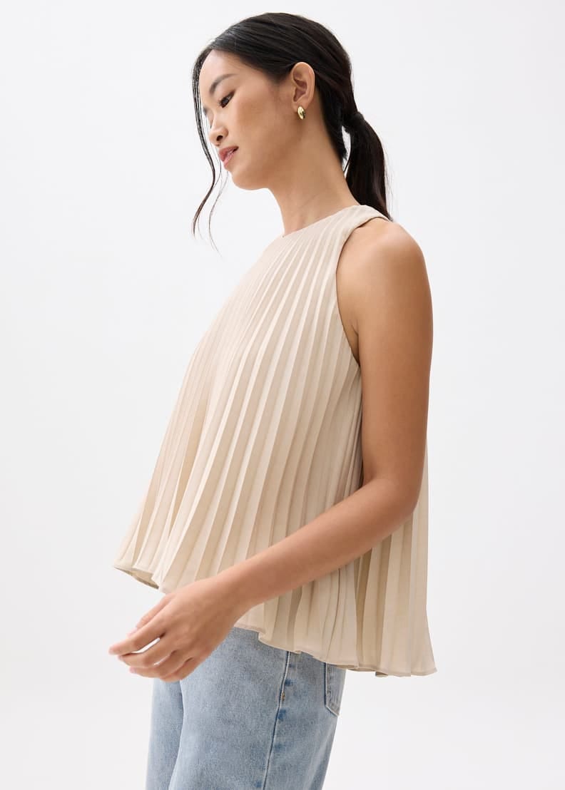 Love, Bonito Love Bonito Pleated Round Neck Shell Top - Photo 4