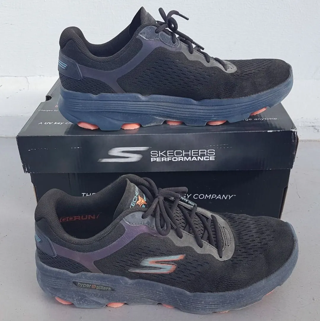 Skechers Original SKECHERS Designer Shoes, US 8, UK 7, EU 41, CN 26, Tokyo Nite Owl Sneakers, Ortholite, Glow in the Dark, Cosmopolitan, Hyper Pillars, Air-Cooled, Max Cushioning, Lightweight, Sophistication, Timeless Appeal, Cult Street Fashion, Everyday Shoes - Photo 7