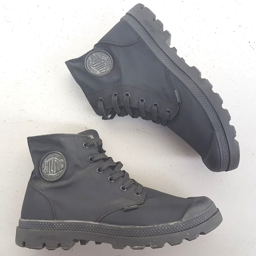 PALLADIUM Black Working Boots, Waterproof Plus, France, US 9, UK 8, EU 42, CM 27, LITE TECH, 6 inches Ankle High Shoes, Sleek Model, Sophistication, Timeless Appeal, Urban Style, Sporty, Outdoor Gear, Pop Culture, Cult Street Fashion, Luxury Lifestyle