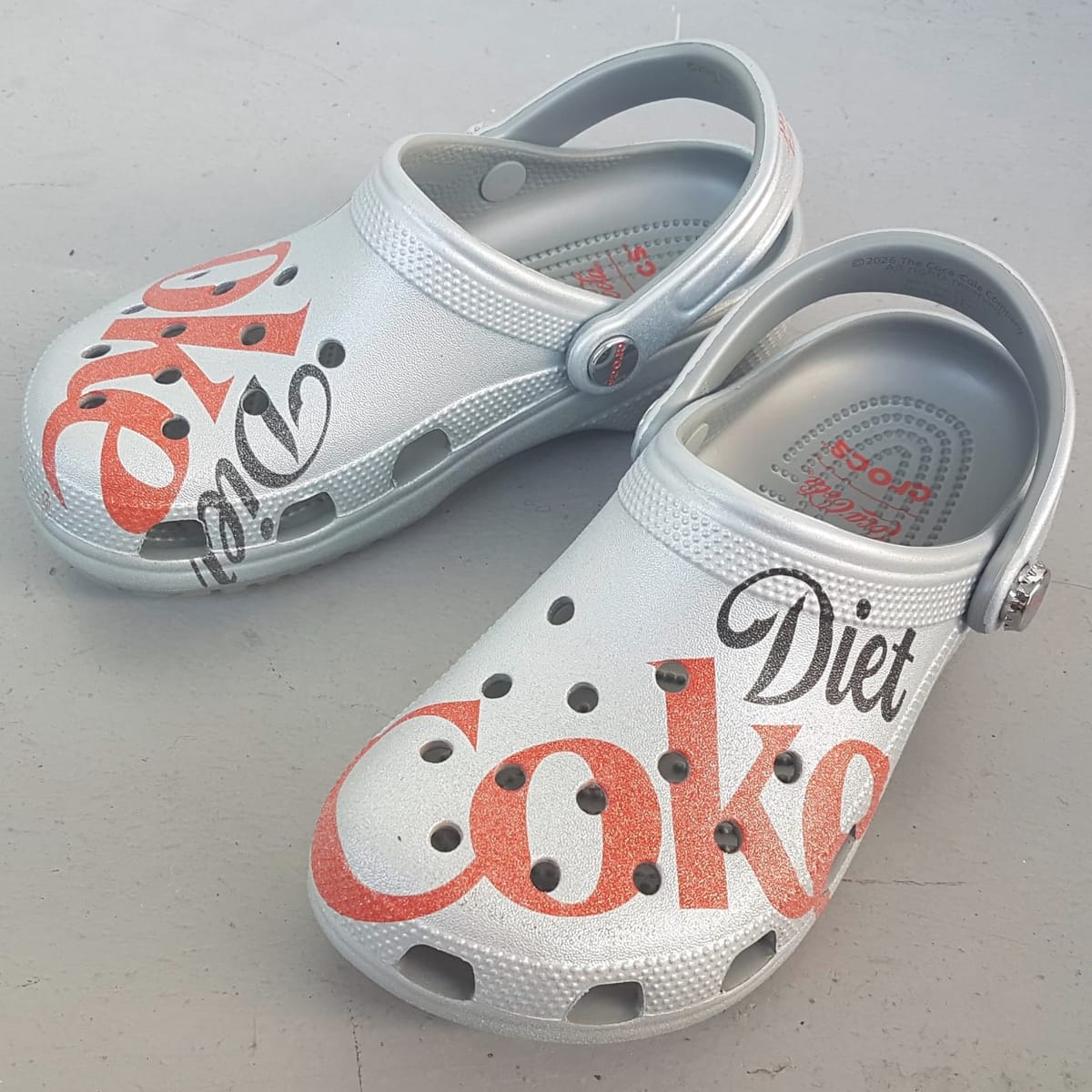 Original CROCS x Coca-Cola Clogs, Cosmopolitan, Limited Edition Model, Silver & Red, COKE Diet Bottle Cap, US 6 (M) 8 (F), Timeless Classic, Cult Street Fashion, Crocs Sandals, Slip-on, Flip-Flop, Slippers, 2026 Coca-Cola Company, Collectors, Hobbyists - Photo 5