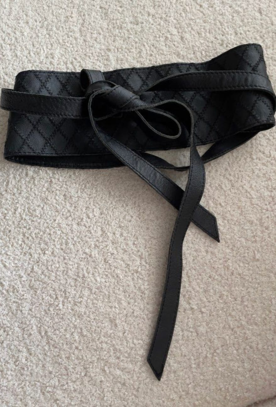 Chic Black Quilted Waist Belt - Leather