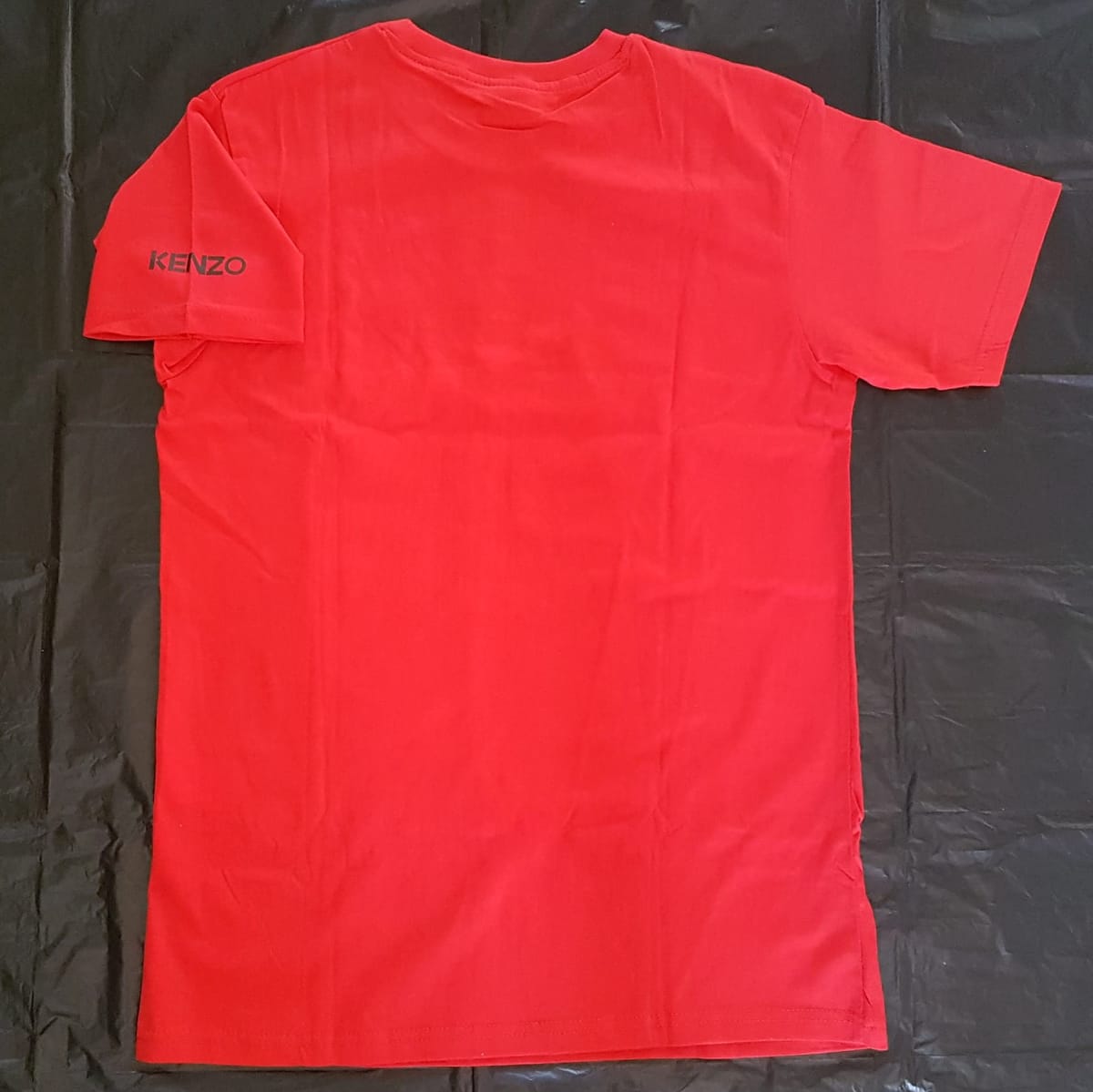 KENZO Retro KENZO Designer T-Shirt, Stunning RED Tee, Cosmopolitan, MEDIUM TIGER Graphic Top, Art décor TIGER Top, Sleek Fashion Wear, Eye-Catching, Streetwise, Sophistication, Pop Culture, Hip Hop, Rock Star, Luxury Living, Urban Style, Timeless Appeal - Photo 4