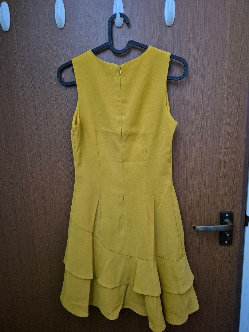 Love Bonito Love Bonito Mustard Yellow Flare Dress (XS) - Photo 3