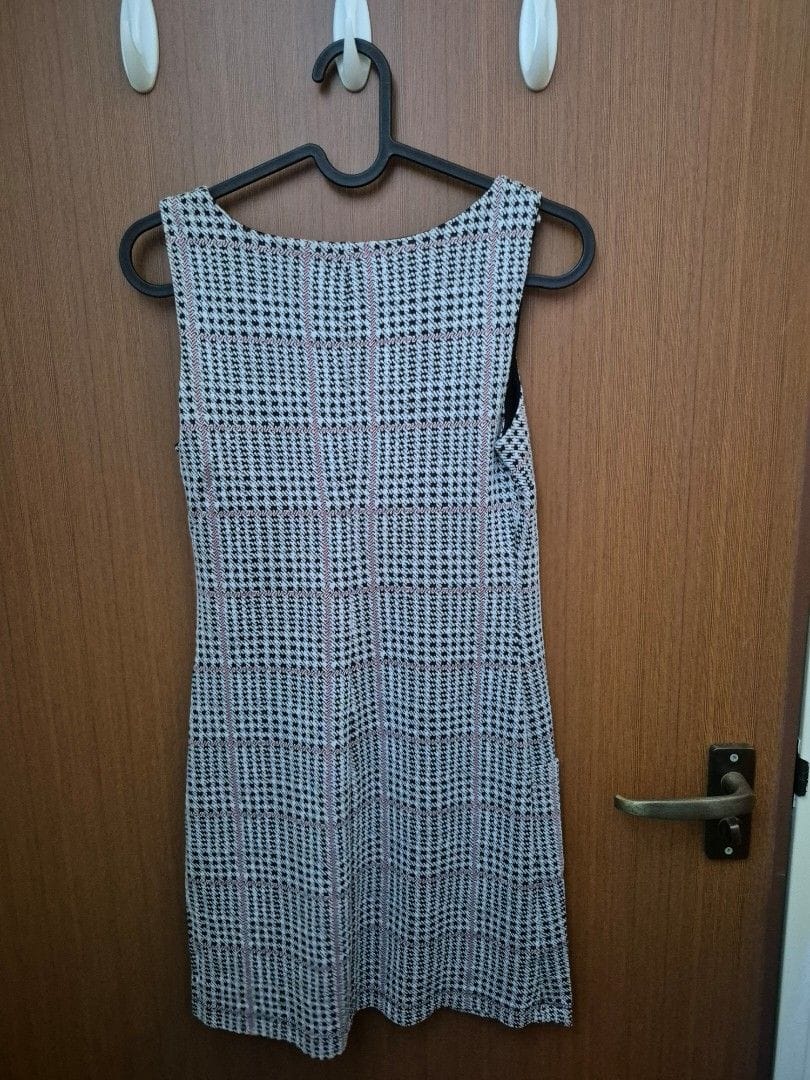 Dorothy Perkins Chic Dorothy Perkins Knitted Sleeveless Dress - XS - Photo 3